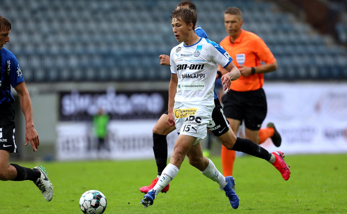 Interin Niska roolistaan: "En ehkä itse niitä maaleja tee vaan pyrin syöttelemään"