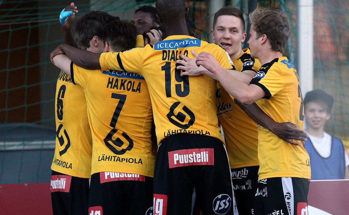 KuPS-joukkue lähti lomanviettoon