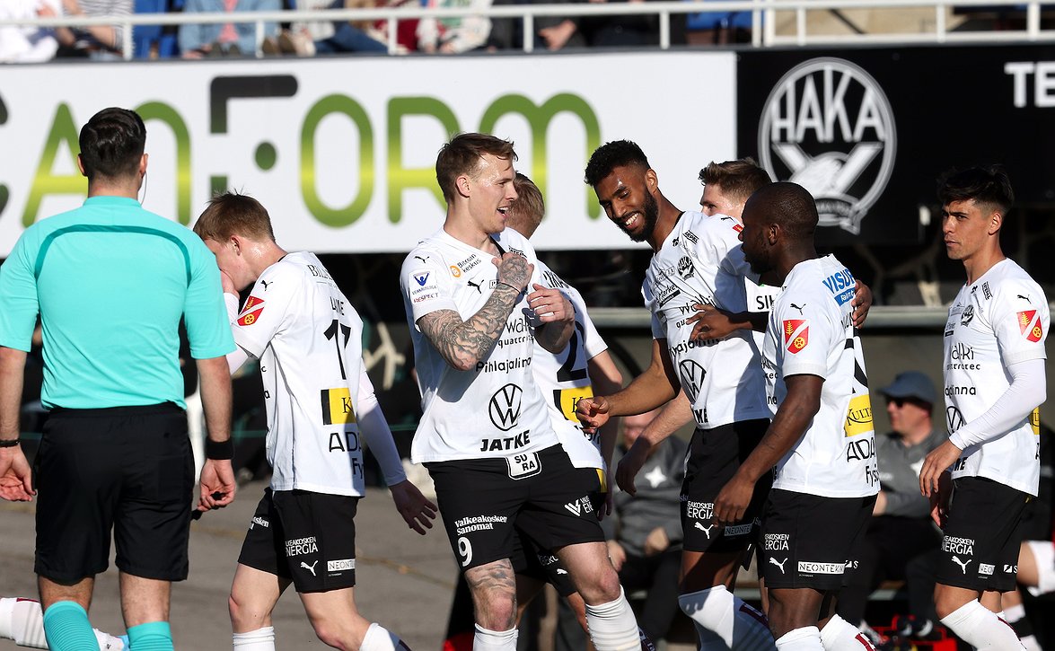 FC Haka palkitsi kotiyleisön voitolla – ”Meidän pitää antaa ilonaiheita faneille”