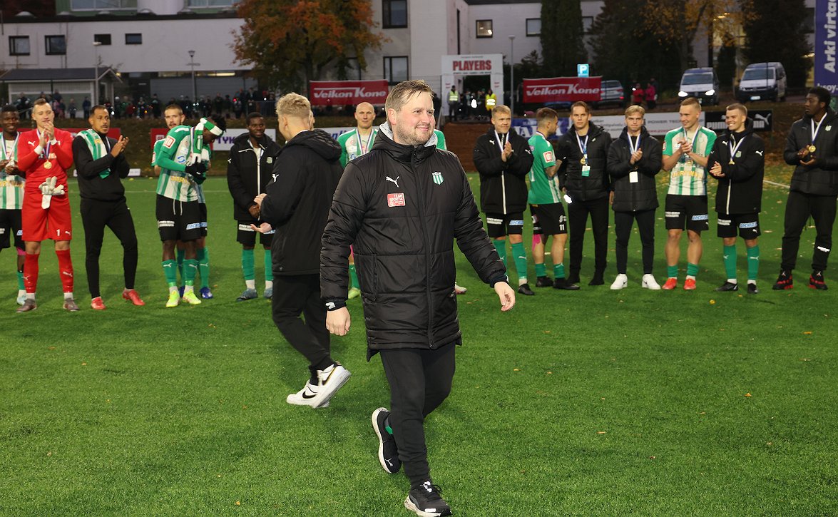 "Katsotaan kun Liigacup alkaa, onko tämä oikeasti totta" - nousu oli iso asia KTP-luotsi Jussi Leppälahdelle