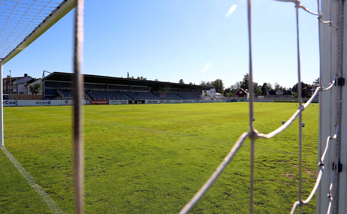 ​Miesten Ykkönen jatkuu ennätystasaisena – kärkikymmenikkö viiden pisteen sisällä
