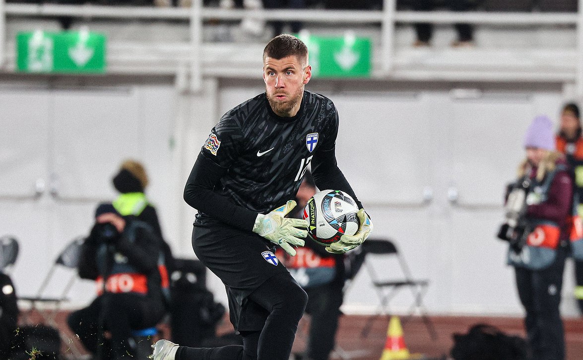 Vielä muutos Huuhkajiin - Jesse Joronen sivuun, Matti Peltola mukaan