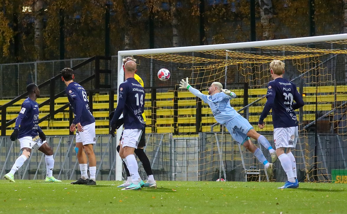 "Ollaan vasta puoliajalla" - Honka vahvassa vireessä haastamaan VPS:aa