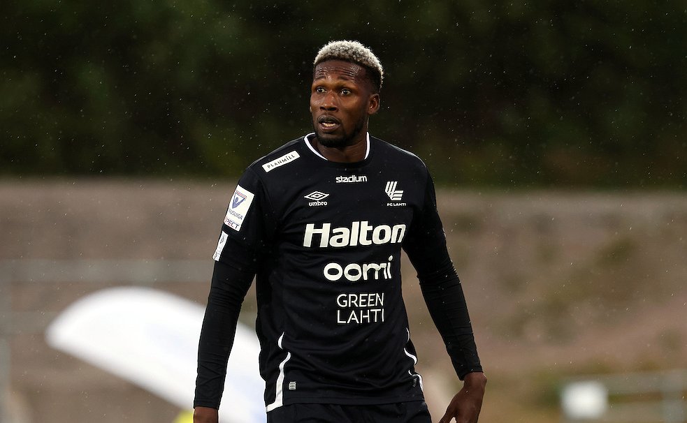 FC Lahden perinteinen pelipaitahuutokauppa on auki - avoinna 1.12. saakka