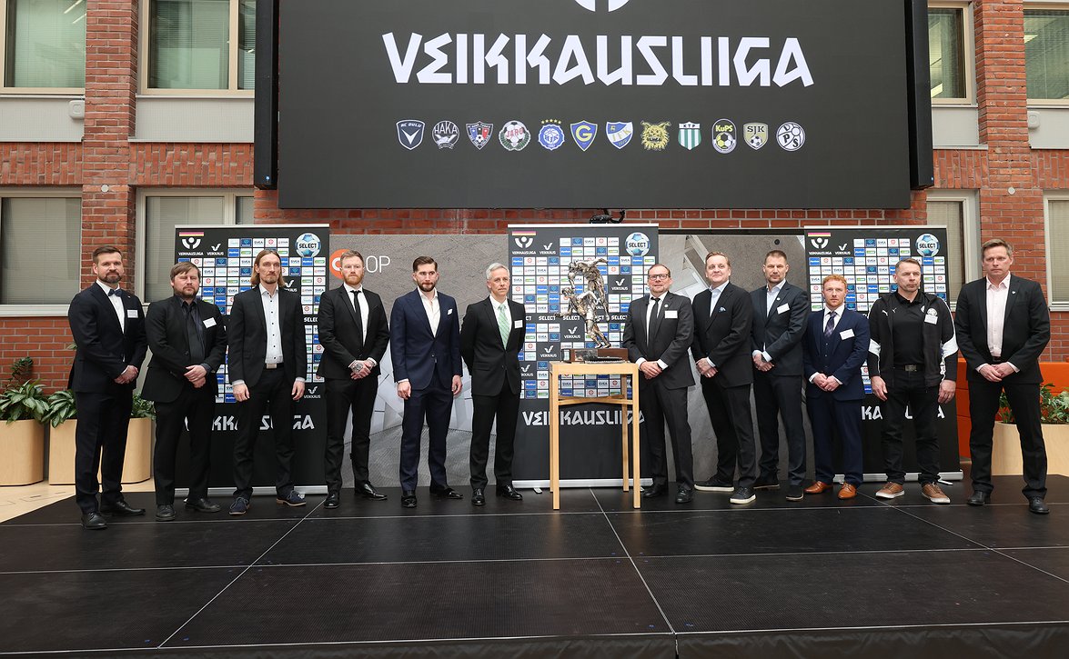 ​Veikkausliigakauden 2025 media-avaus keräsi väkeä OP Ryhmän pääkonttorille