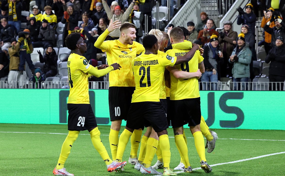 KuPS kovassa paikassa torstaina - "Paras mahdollinen suoritus ja voimme taistella jatkopaikasta"