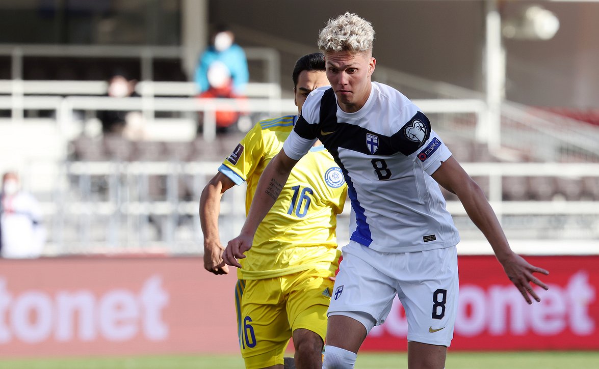 ​Onni Valakari seuraa tiiviisti Veikkausliigaa – "Tulee tosi jännä ja tiukka loppu kaudelle"