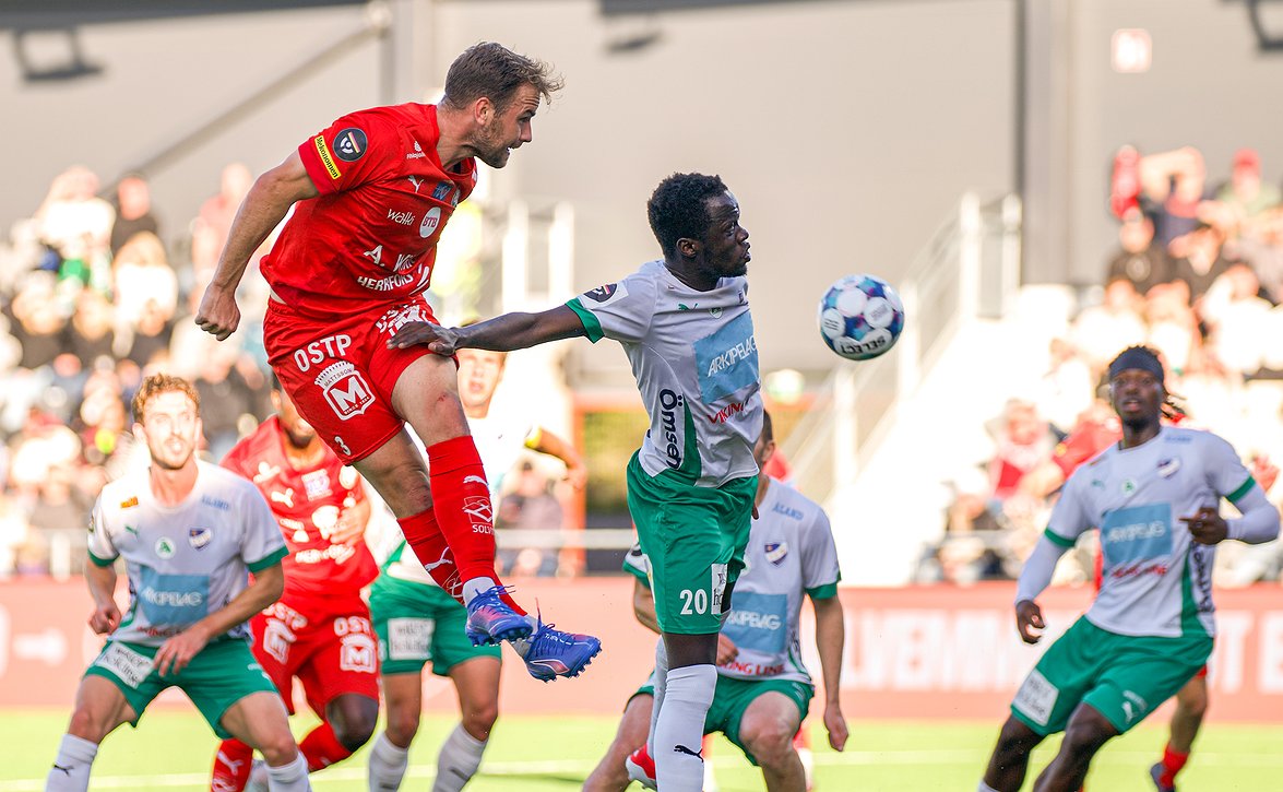 "Vauhdikas ottelu" – Jaro-luotsi Niklas Vidjeskog harmitteli takaiskumaaleja