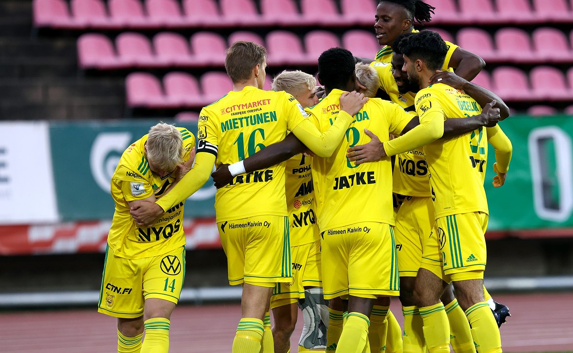 Ilveksen miesten ja naisten edustusjoukkueiden yhteistyö syvenee