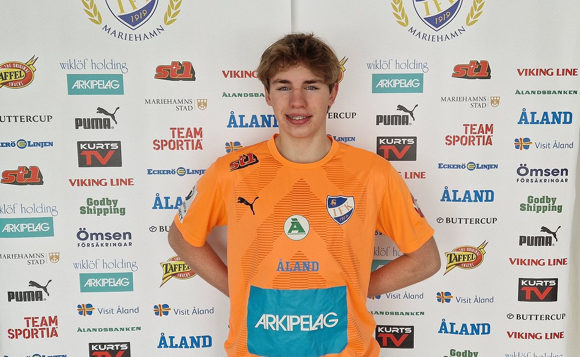 ​IFK Mariehamn nosti maalivahtilupauksen sopimuspelaajaksi