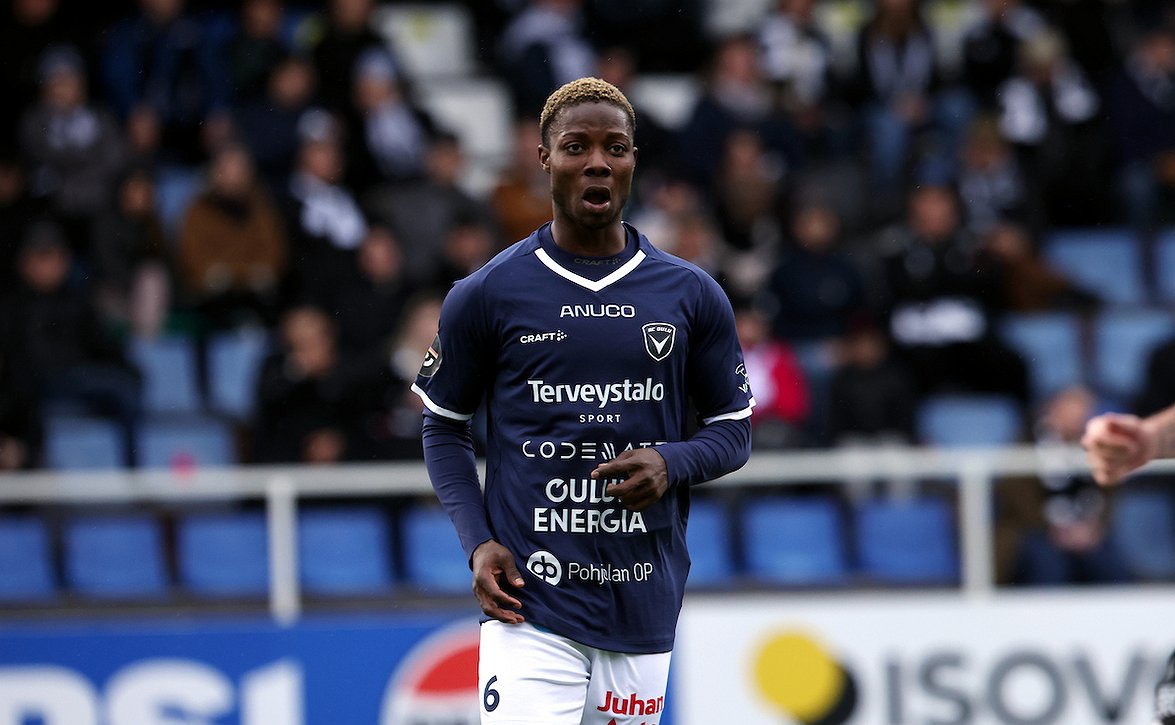 Spencer Silas siirtyy AC Oulusta FC Hakaan