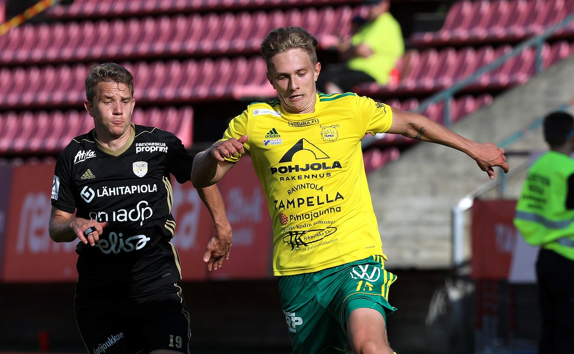 U21-luotsi ​Juha Malinen suitsuttaa nuorten pelaajien esiinmarssia Veikkausliigaseuroissa