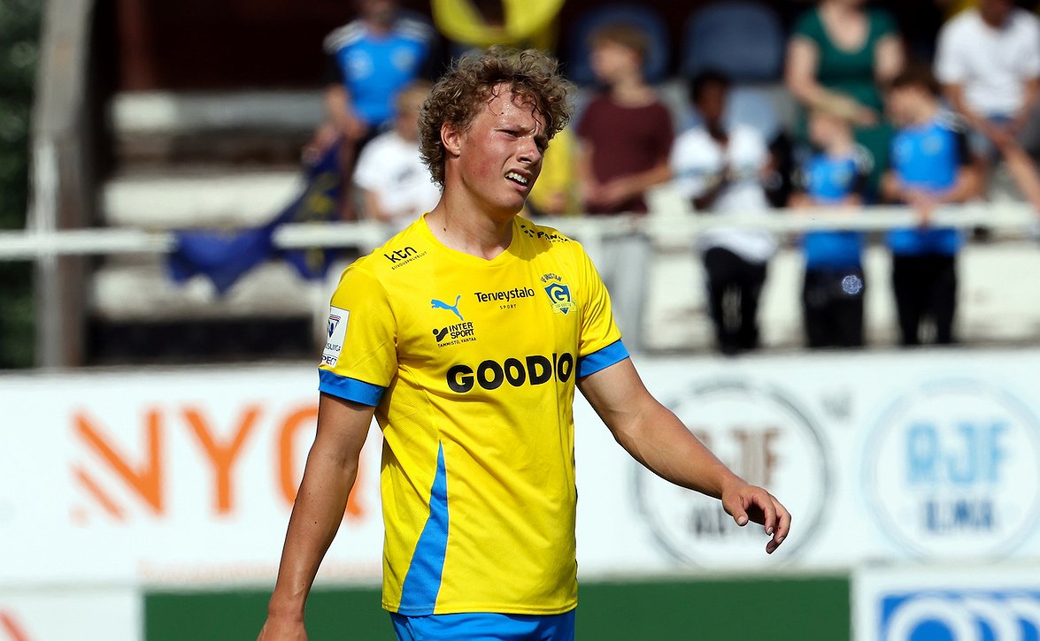 "Yhteinen tavoite tuoda Veikkausliiga takaisin Ogeliin" - Elias Äijälä uudessa roolissa Gnistanissa