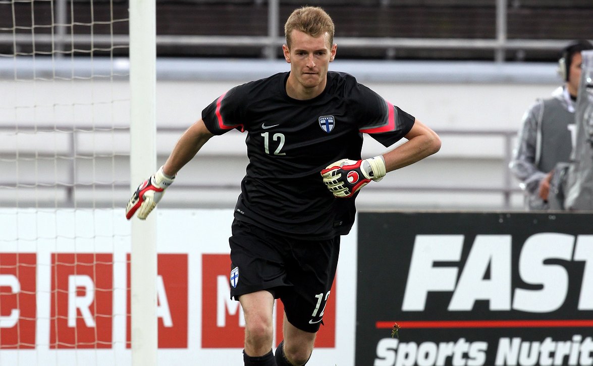 Huuhkaja-vahti seuraa aktiivisesti kotimaan sarjoja