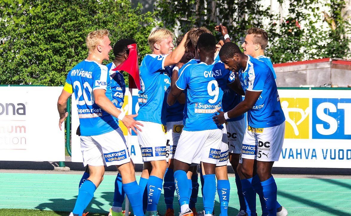 "Rinta kaarella ja ylpeänä kohden viimeisiä pelejä" - RoPS ei luovu taistelusta