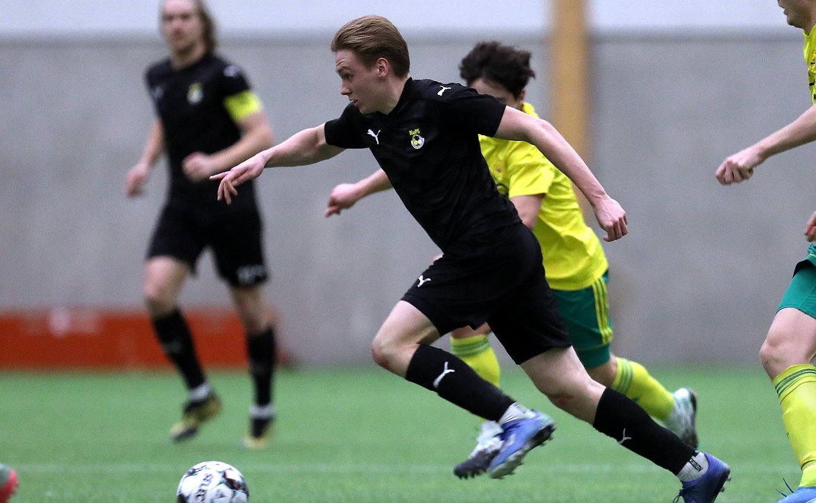 Santeri Haaralan tapahtumarikas vuosi - Kakkosen maalitykistä Veikkausliigan mestarikandidaatin riveihin