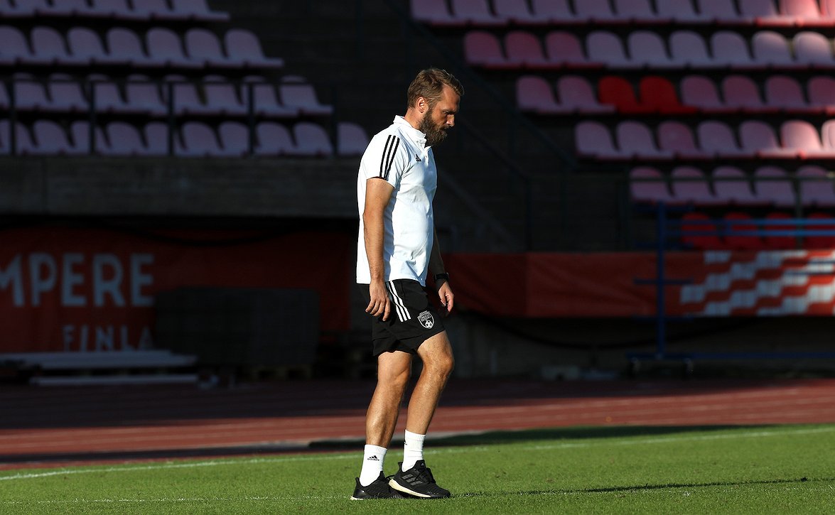 "Suhtaudumme kunnioittavasti akatemiaamme" - Honkavaara painottaa ammattimaisuutta cupin ottelussa