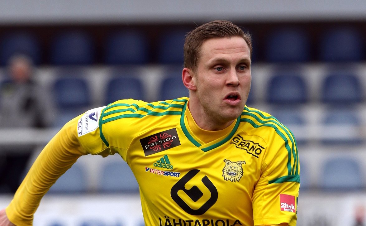 Antti Ojanperä lopettaa uransa kaveriporukan kanssa