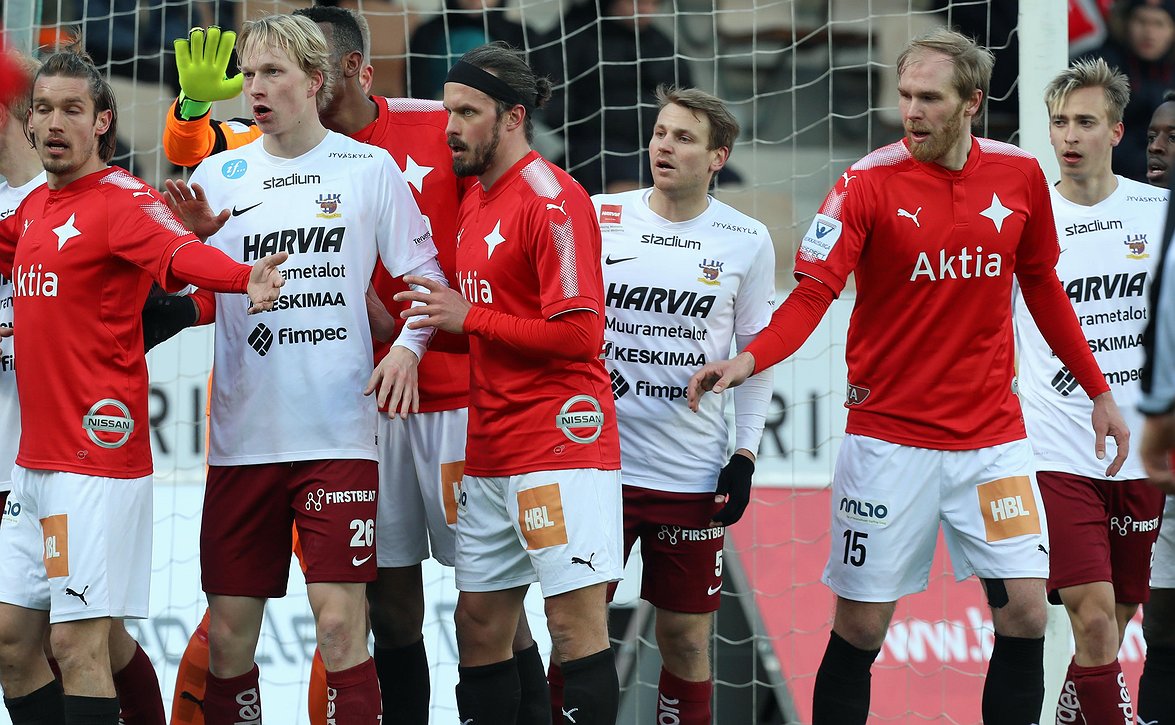 KuPS ja VPS voittoihin maanantaina