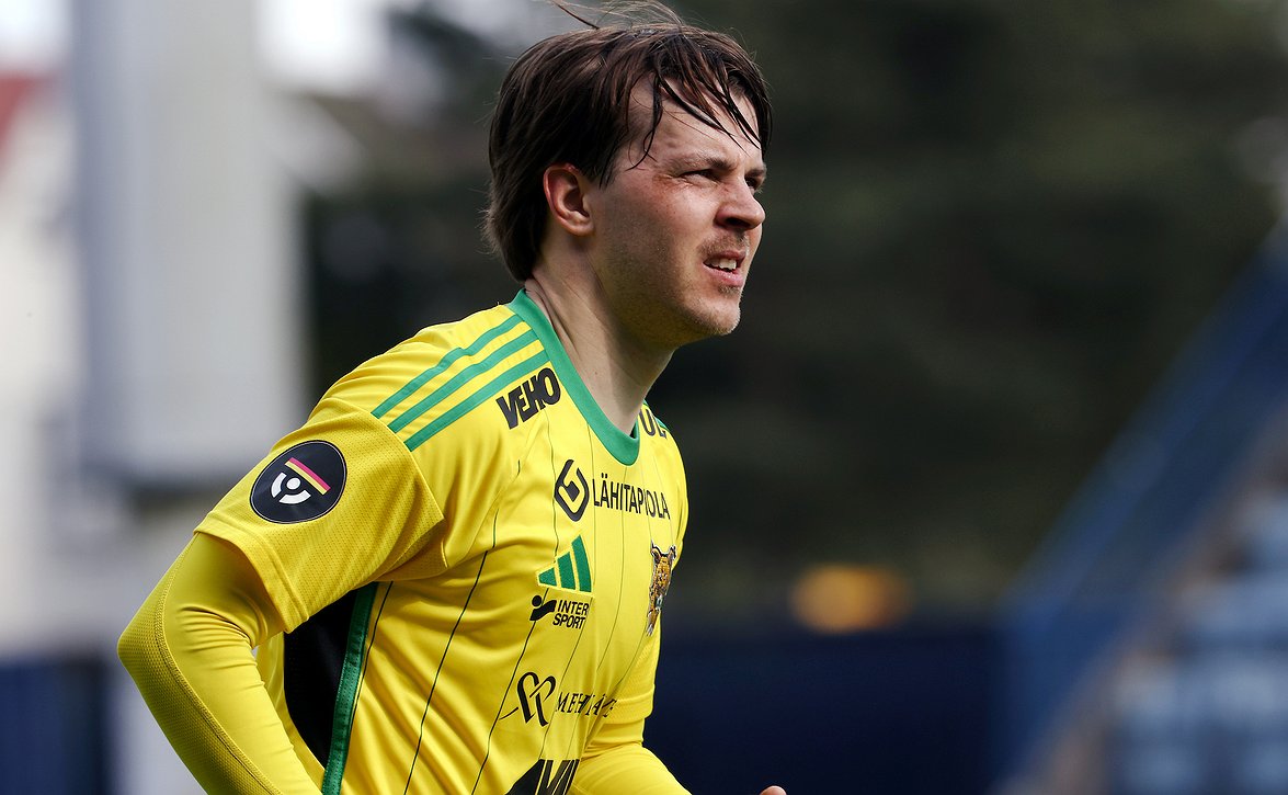 ​Ilveksen Roope Riski aktiivipelaajien ykkönen - saako sadan maalin kerho viidennen jäsenen?