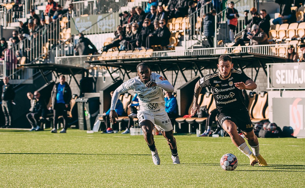 SJK piti kauden avauspisteet kotonaan (SJK - FC Haka 2-1)