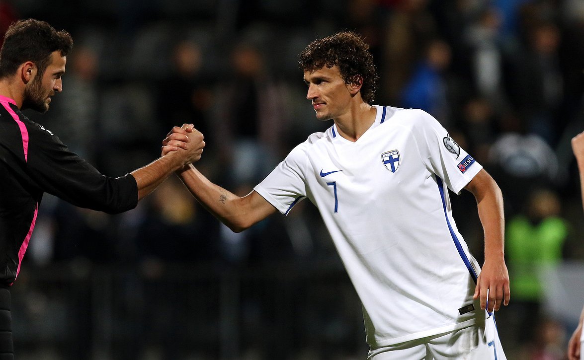 Roman Eremenko HIFK-paitaan - "Tänne ei tultu lomalle, vaan kaikki annetaan"