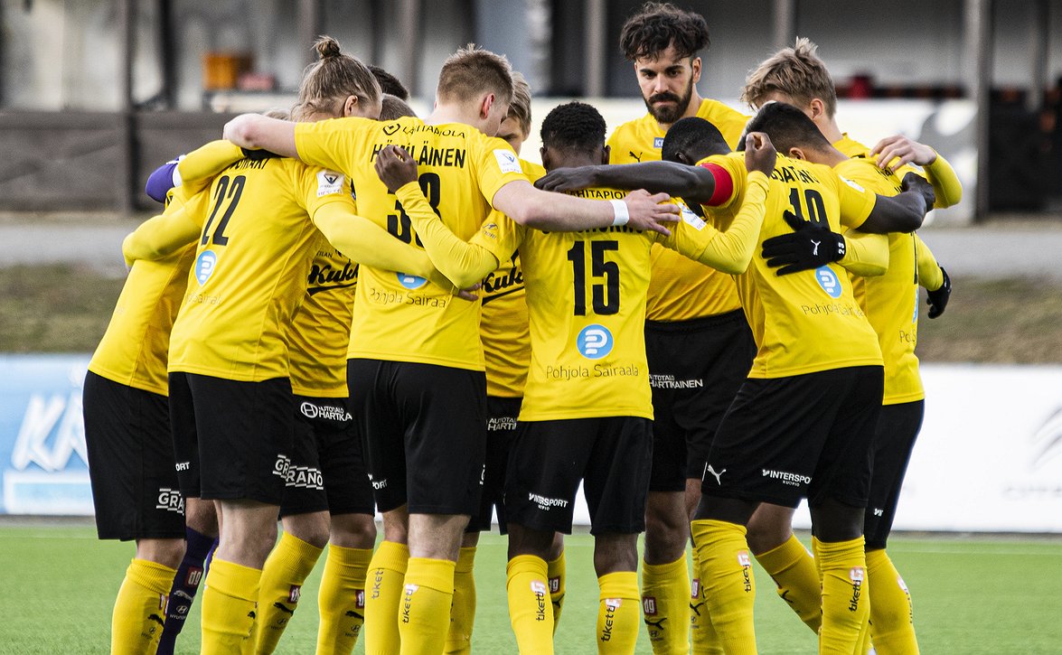 "Ukrainassa tulee varmasti hitonmoinen ottelu" - Valakari kehui KuPS:n esitystä