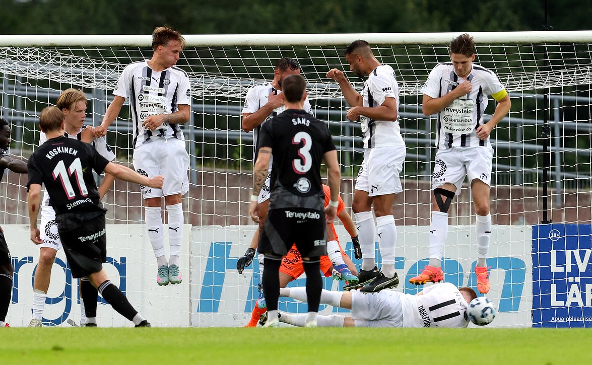 ​Nousutaistelu Ykkösliigassa kiristyy – kärkikaksikolla ero vain yksi piste