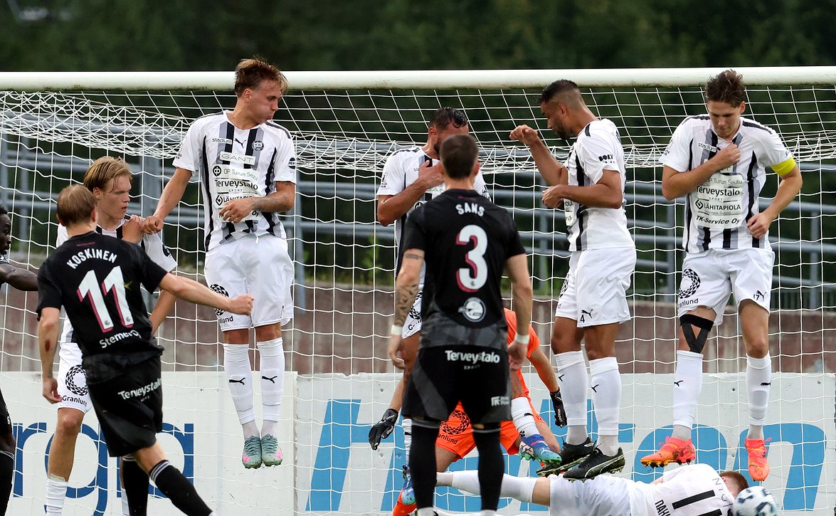 ​Ykkösliigan kärkikamppailu pistejakoon - FC Lahti jatkaa ykkösenä