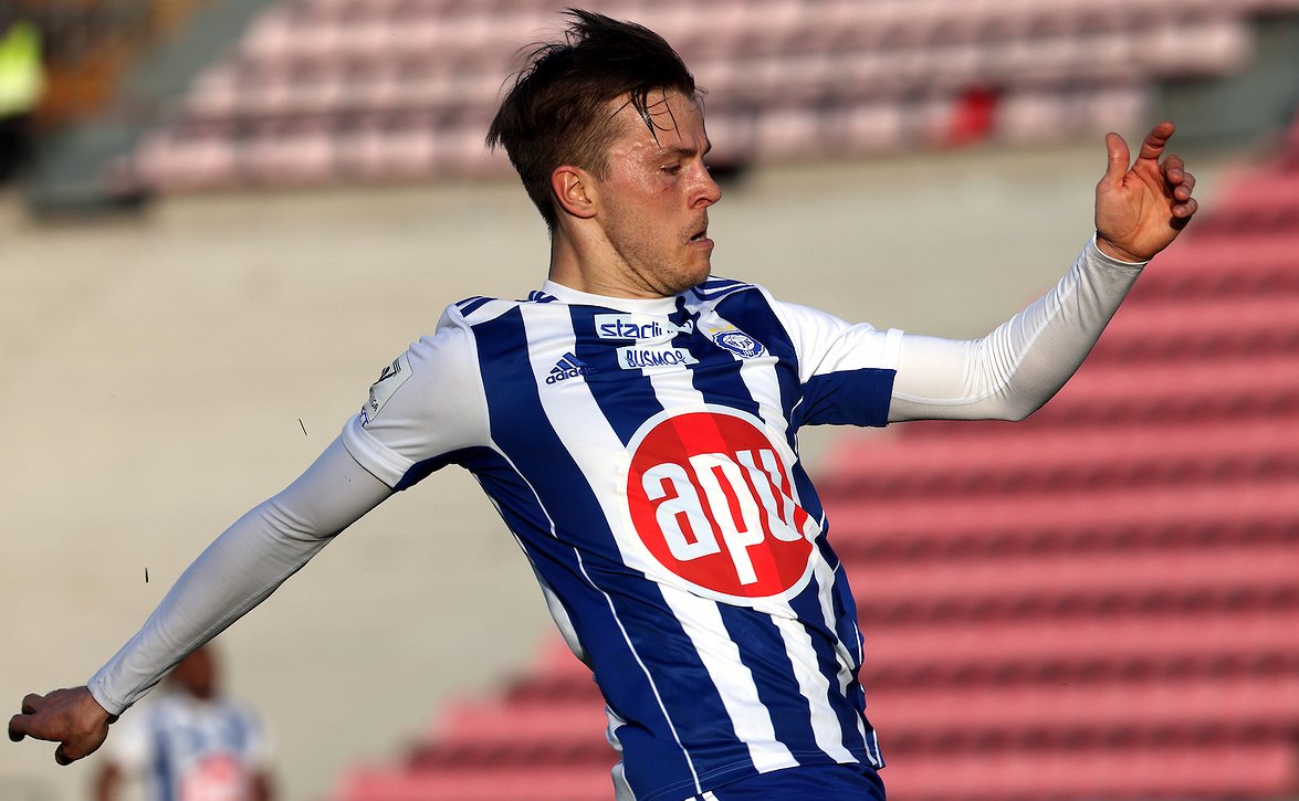 ​Roope Riski valmis tarttumaan näyttöpaikkaan Huuhkajissa – "Kaikki annetaan tämän viikon aikana"