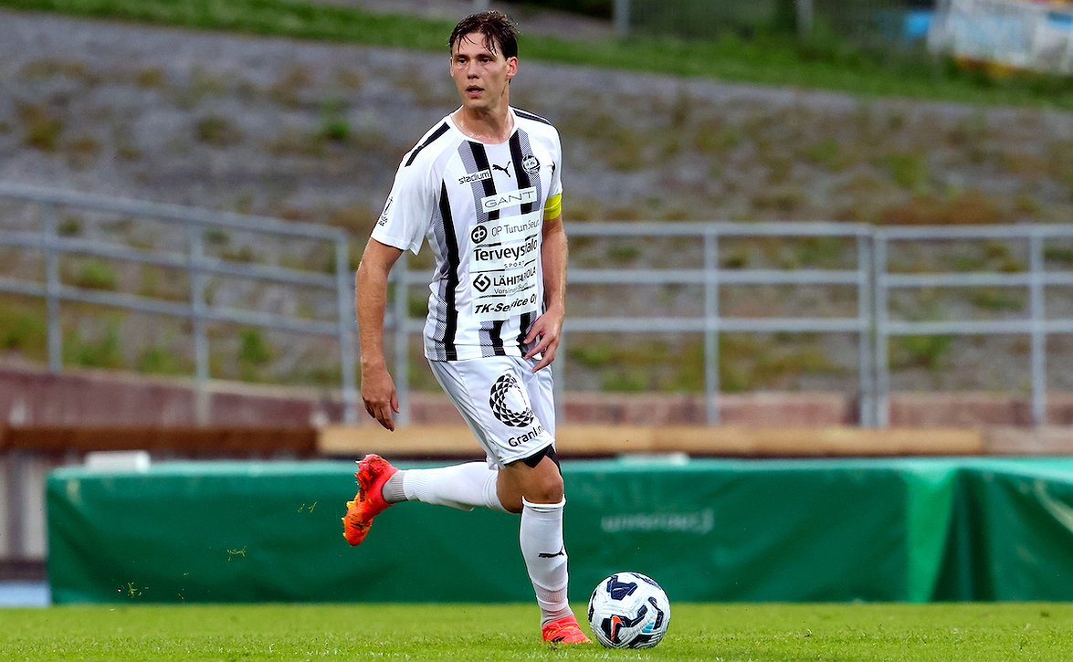 Atte Sihvonen jatkosopimukseen TPS:n kanssa