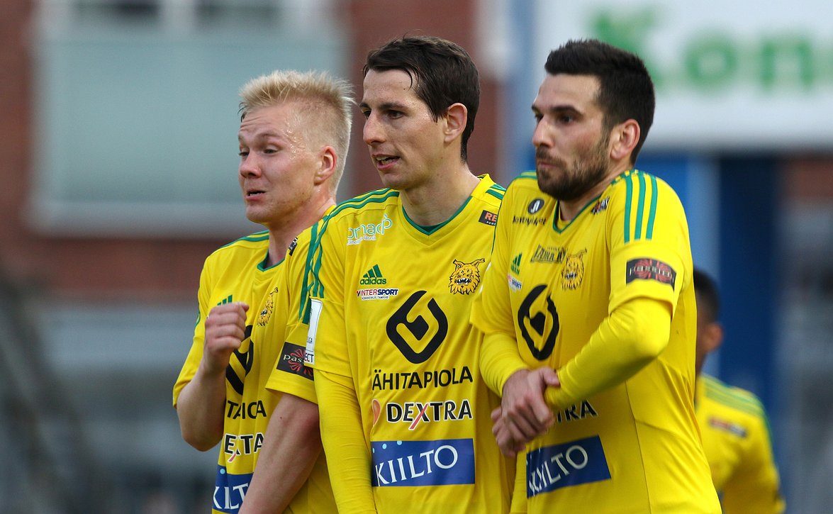 Ilves-pelaajat viettivät perheineen toimintapäivää 