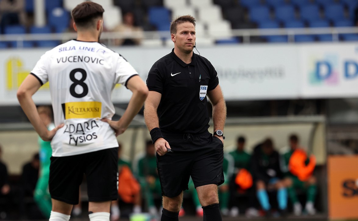 Suomalaista erotuomariosaamista torstaina Konferenssiliigassa - Petri Viljasen kvartetti Ukrainassa