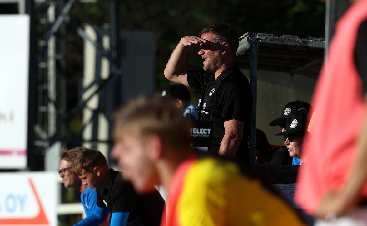 FC Hakalla edelleen verkot vesillä - "Kiire tulee"