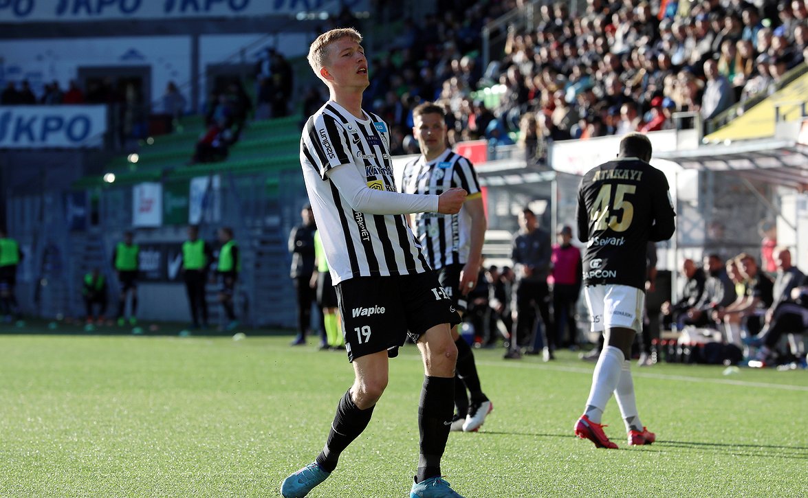 Gustaf Backalidenin ura jatkuu Ruotsissa