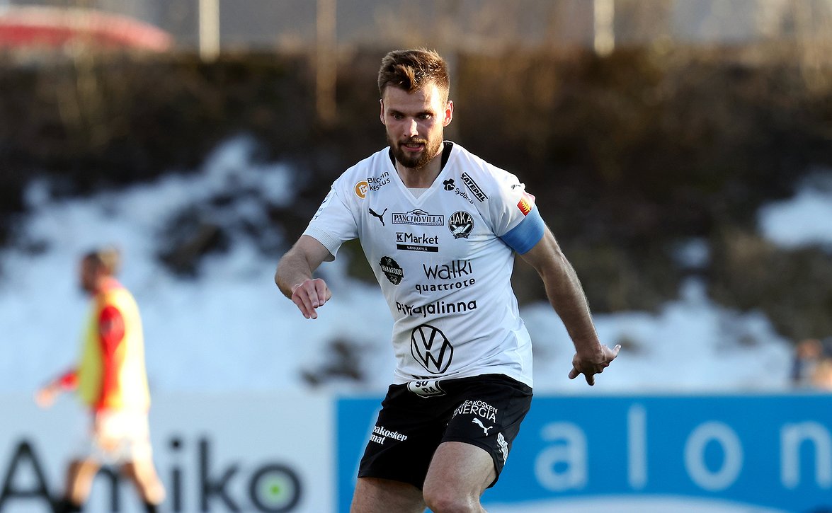 ​"Täytyy tehdä maali enemmän kuin vastustaja" – Haka-kippari Niklas Fribergillä selvät sävelet