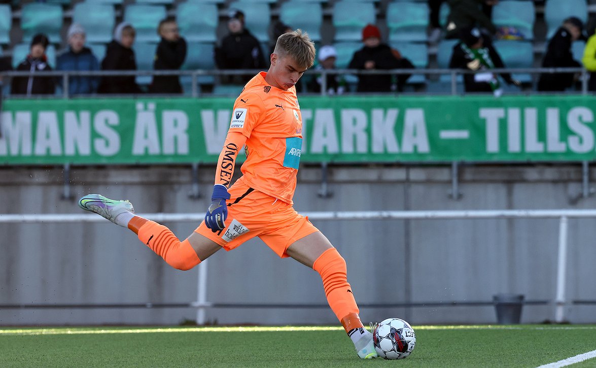 HJK jatkoi sopimuksia - ja samalla lainoja