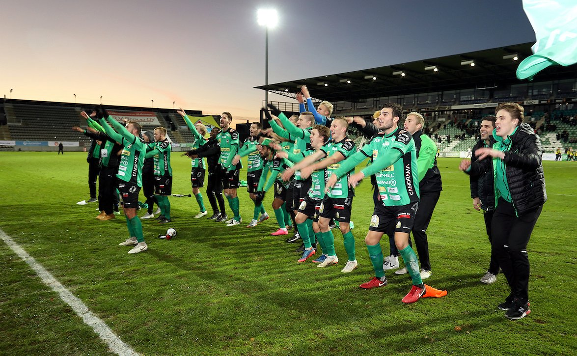 KPV muisti juhlien keskellä vanhoja legendoja