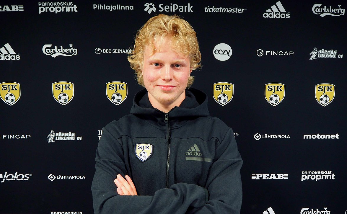 Poikien maajoukkuehyökkääjä SJK:hon - Jasper Jalonen sopimukseen