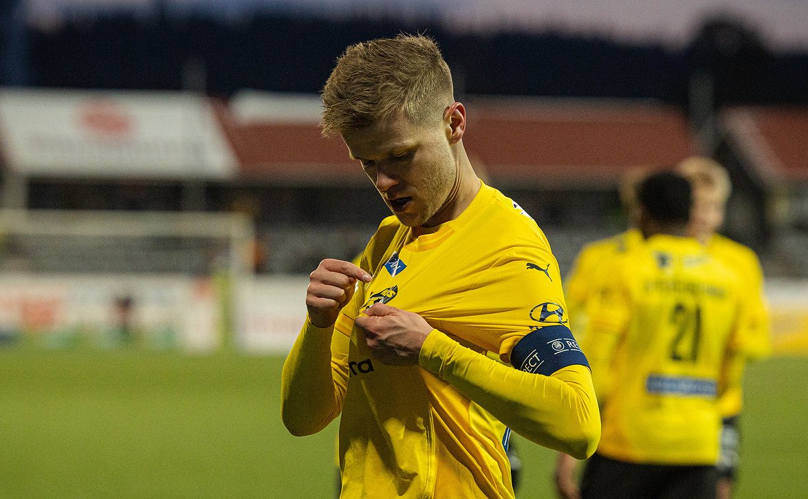 KuPS-kapteeni Petteri Pennanen sai täyteen 300 Veikkausliigaottelua