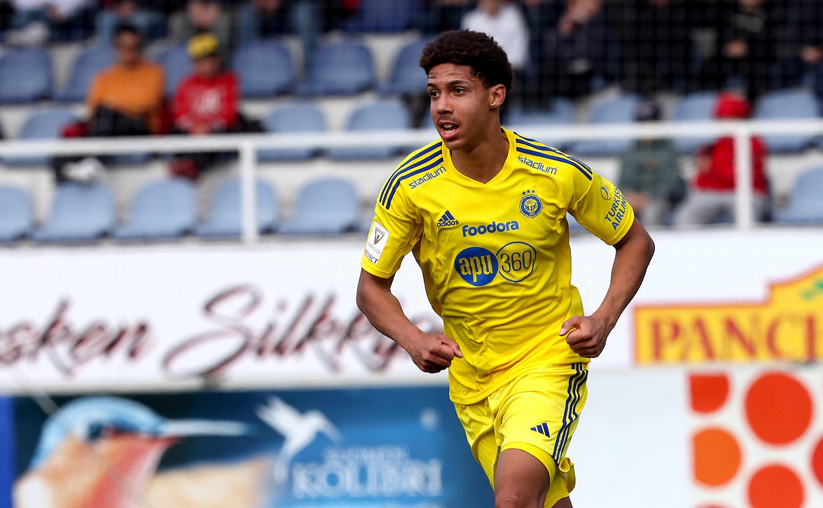 "Kenties vuodes parasta" - U-19 pojat avasi EM-karsintaturnauksen voitolla Sveitsistä