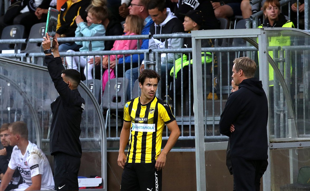 Vammoista kärsinyt Hongan pelaaja palasi avauskokoonpanoon - "Treenattu kovaa tätä varten"