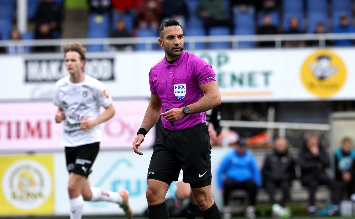 Peiman Simanin johtama erotuomarikvarttetti perjantaina Tanskassa kansainvälisissä tehtävissä