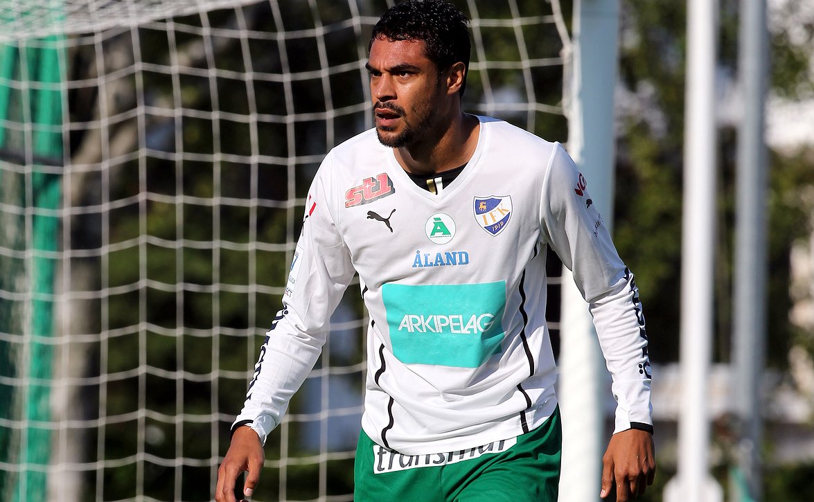 ​IFK Mariehamn siipirikkoisena Ilvestä vastaan