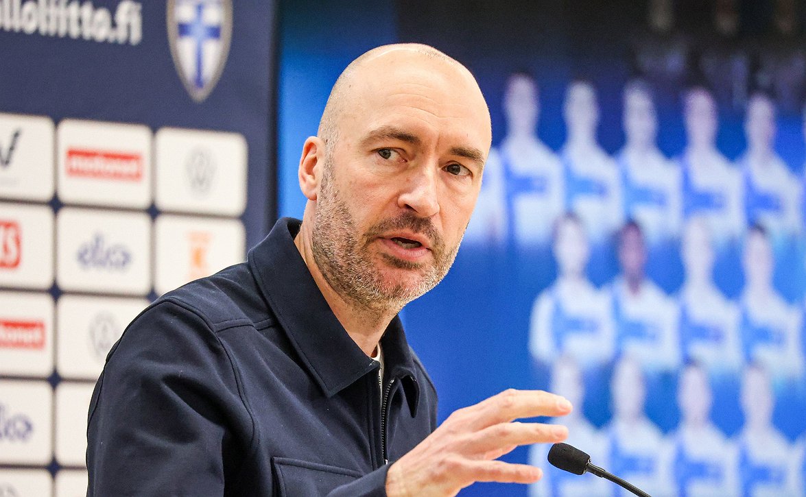 "Odotan innolla ensimmäistä peliä" - Huuhkajien aika Jacob Friisin komennossa alkaa Maltaa vastaan