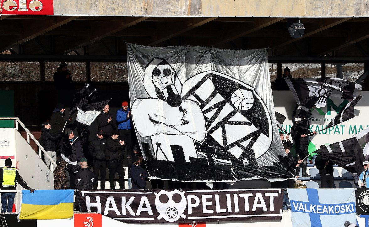 Hakan kausikorttihaaste etenee myötätuulessa - Kultajouselta 100 lipun varaus hyväntekeväisyyteen