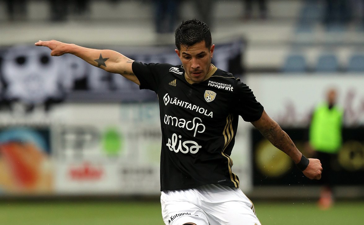 Kannattajien suosikki jatkaa - SJK ja Emmanuel Ledesma jatkosopimukseen