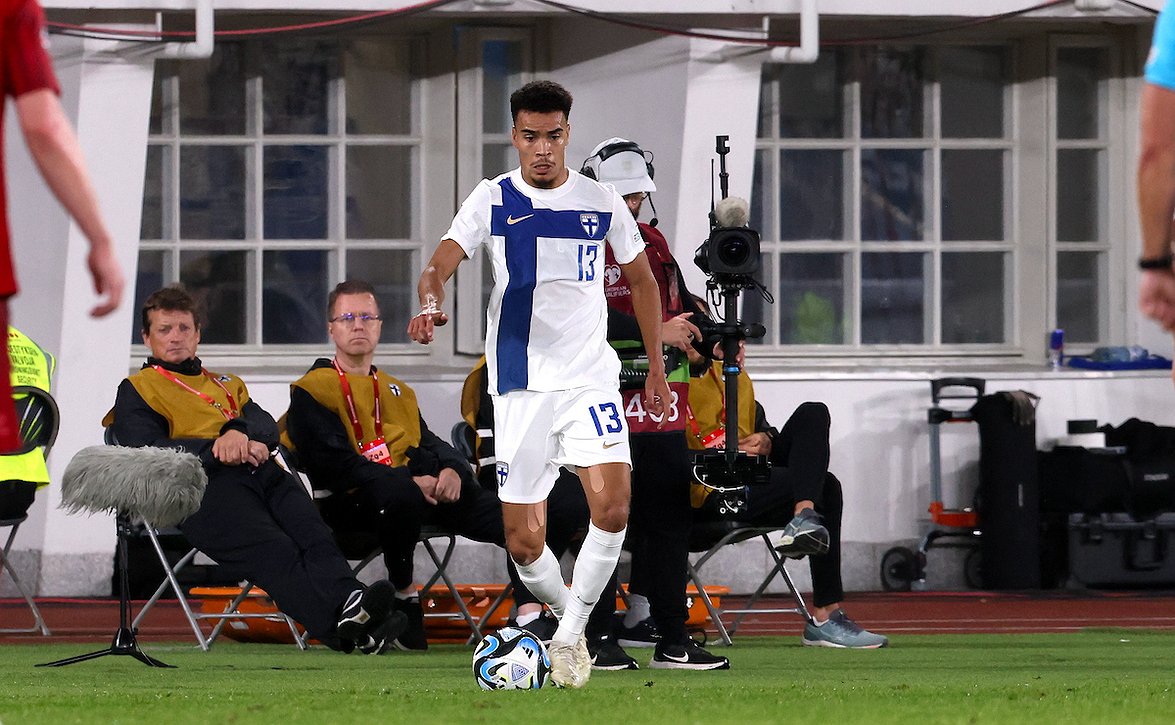 Captain's Ball -gaalassa hyväntekeväisyyshuutokauppa