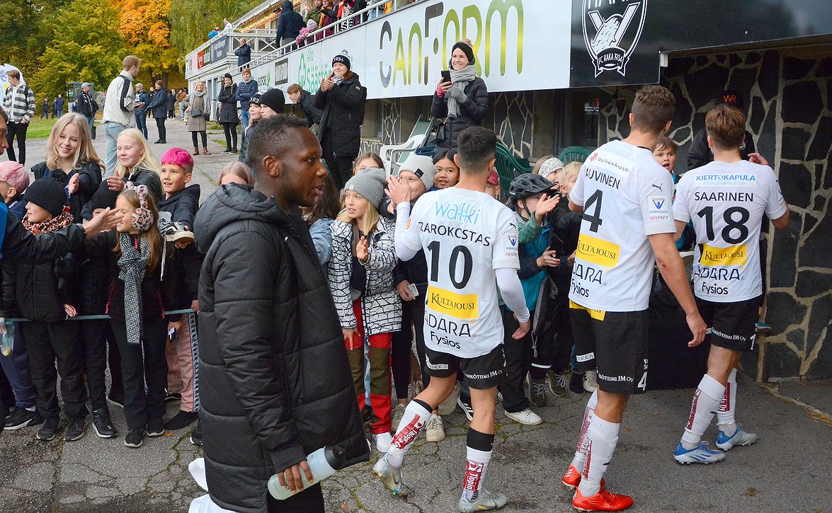 "Kaiken kaikkiaan loistava suoritus" - Hakan tuoreelle hankinnalle vuolaat kehut