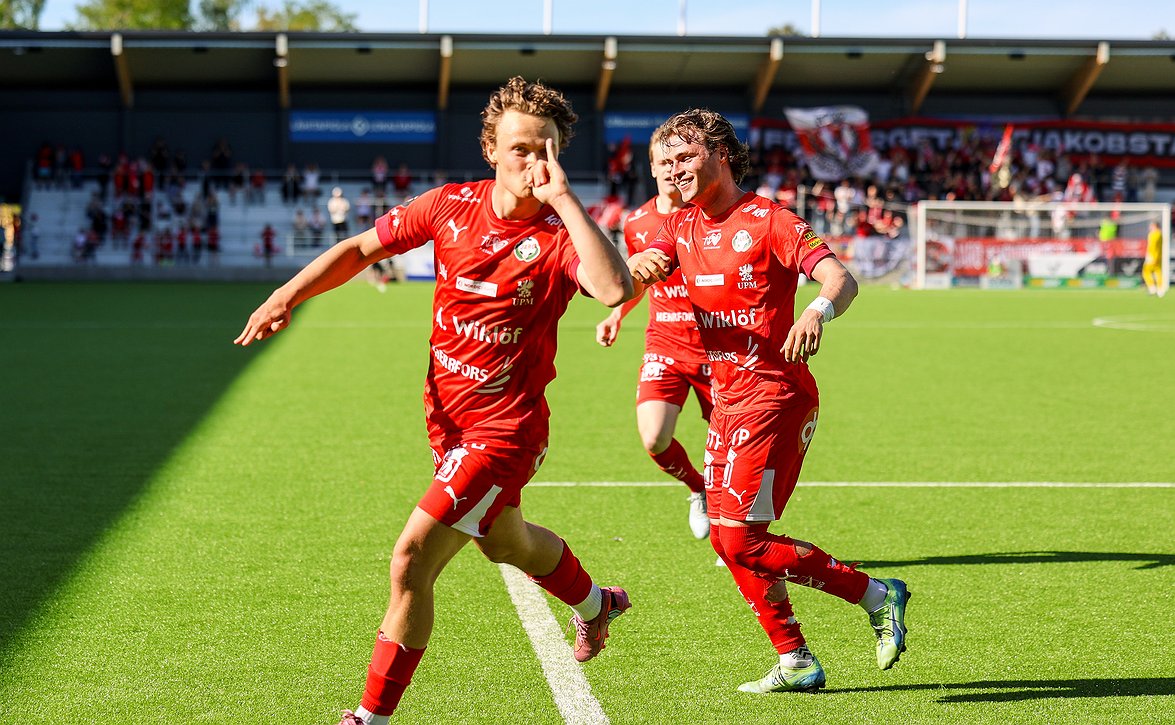 "Me tarvitsimme tätä" - Jaro löysi voittovireen kotiyleisön tuella